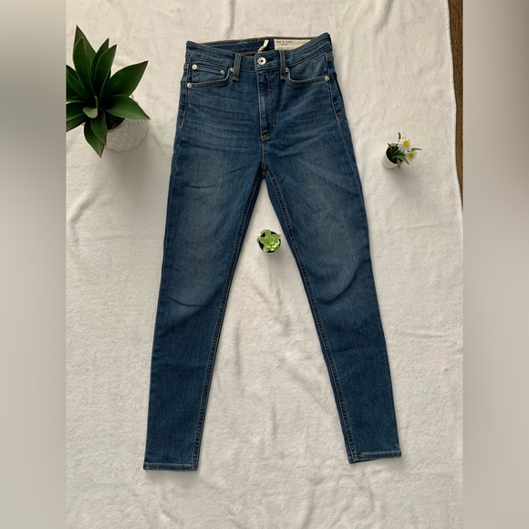Denim - rag &c bone NEW YOUR , Size ; 25 , excellent condition